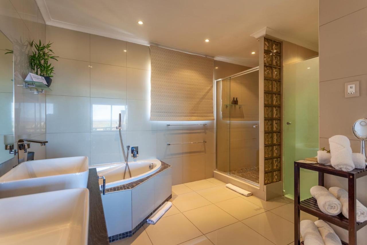 Breede River Inverdoorn Game Reserve Lodge מראה חיצוני תמונה