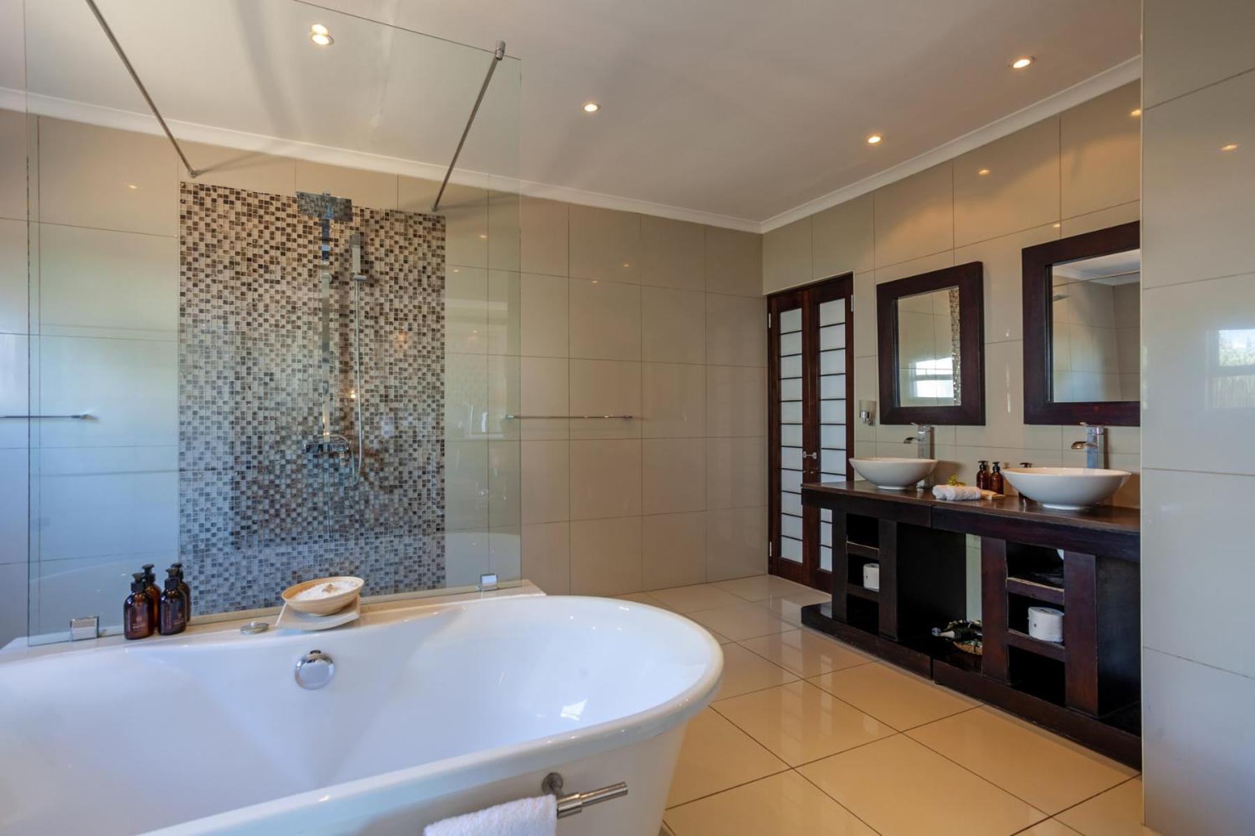 Breede River Inverdoorn Game Reserve Lodge מראה חיצוני תמונה